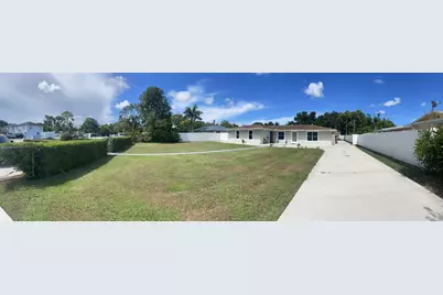 2084 Laura Lane, West Palm Beach, FL 33415 - Photo 3