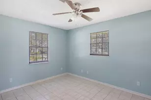 1495 12th St SW, Vero Beach, FL 32962 - Photo 9