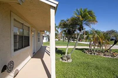 849 SW Amethist Terrace, Port Saint Lucie, FL 34953 - Photo 3