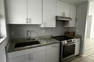 518 Avenue I, Riviera Beach, FL 33404 - Photo 5