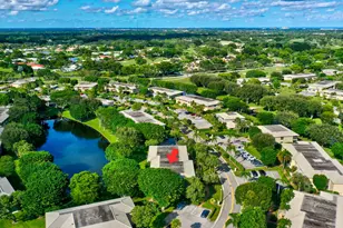 48 Stratford Ln W, Boynton Beach, FL 33436 - Photo 11