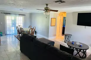 1832 SE Floresta Dr, Port Saint Lucie, FL 34983 - Photo 5