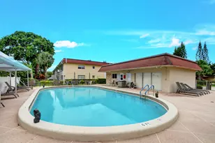 204 Oxford 300, West Palm Beach, FL 33417 - Photo 29