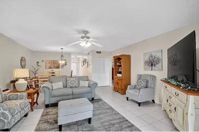 204 Oxford 300, West Palm Beach, FL 33417 - Photo 13