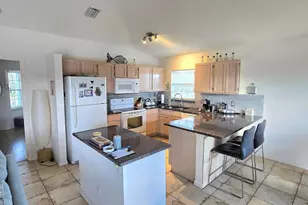 1105 SW Swan Lake Circle Unit, Port Saint Lucie, FL 34986 - Photo 5