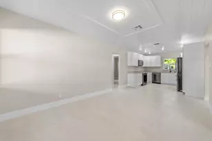 1915 S 33rd St, Fort Pierce, FL 34947 - Photo 15