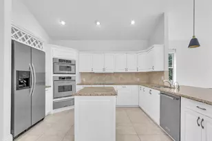 18517 SE Heritage Dr, Jupiter, FL 33469 - Photo 23