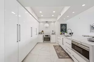 2640 Lake Shore Dr, Riviera Beach, FL 33404 - Photo 11