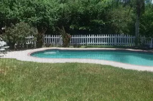 8671 155th Pl N, Palm Beach Gardens, FL 33418 - Photo 1