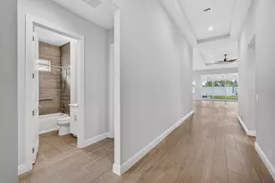 9901 Regency Wy, Palm Beach Gardens, FL 33412 - Photo 5