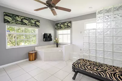 1125 45th Court SW, Vero Beach, FL 32968 - Photo 21