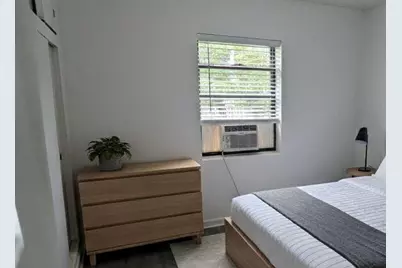 664 W 2nd Street, Riviera Beach, FL 33404 - Photo 3