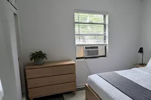 664 W 2nd St, Riviera Beach, FL 33404 - Photo 3