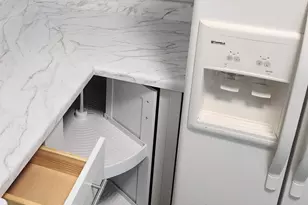 664 W 2nd St, Riviera Beach, FL 33404 - Photo 9