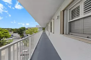 112 Royal Pk Dr, Oakland Park, FL 33309 - Photo 5