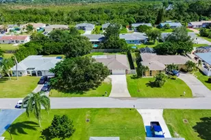 471 SE Lamon Ln, Port Saint Lucie, FL 34983 - Photo 31