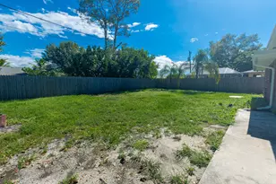 471 SE Lamon Ln, Port Saint Lucie, FL 34983 - Photo 27