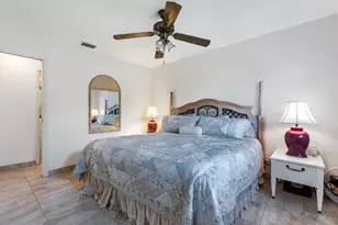 2555 Dudley Dr W, West Palm Beach, FL 33415 - Photo 15