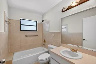 2747 Summit Blvd, West Palm Beach, FL 33406 - Photo 19