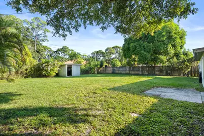 1875 45th Avenue, Vero Beach, FL 32966 - Photo 13