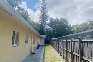 709 SW 13th Ave, Fort Lauderdale, FL 33312 - Photo 5