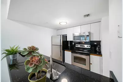 834 Ocean Drive, Unit #406, Miami Beach, FL 33139 - Photo 5