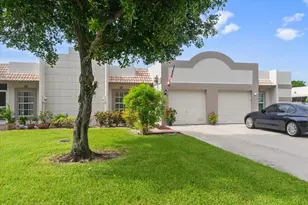9244 Flynn Cir, Boca Raton, FL 33496 - Photo 15