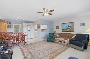 279 Coventry L, West Palm Beach, FL 33417 - Photo 3