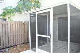 10 Crossings Cir, Boynton Beach, FL 33435 - Photo 3