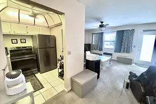 384 Tilford R, Deerfield Beach, FL 33442 - Photo 9