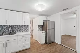 1204 NW 70th St, Miami, FL 33147 - Photo 5