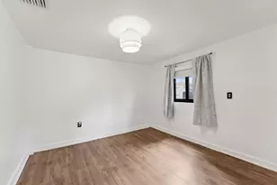 1204 NW 70th St, Miami, FL 33147 - Photo 13