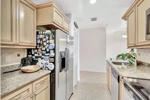 2060 Greenview Shores Blvd, Wellington, FL 33414 - Photo 15