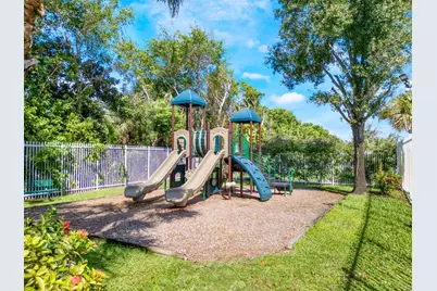 970 Summit Lake Drive, West Palm Beach, FL 33406 - Photo 41