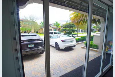 8965 Watercrest Circle E, Parkland, FL 33076 - Photo 19