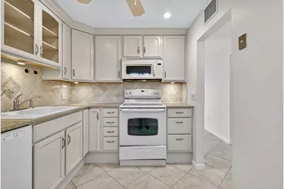 4242 Deste Court, Unit #301, Lake Worth, FL 33467 - Photo 15