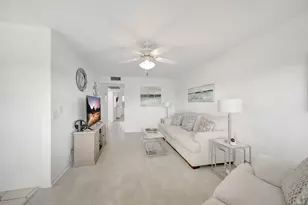 4039 Rexford Unit, Boca Raton, FL 33434 - Photo 17