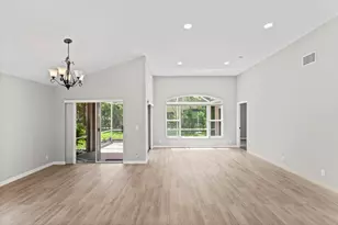 2022 Bonisle Cir, Riviera Beach, FL 33418 - Photo 5