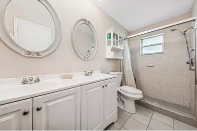 811 SW 18th Court, Boynton Beach, FL 33426 - Photo 7