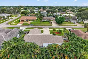 17705 Maplewood Dr, Boca Raton, FL 33487 - Photo 53