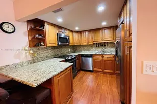 308 Wellington D, West Palm Beach, FL 33417 - Photo 7