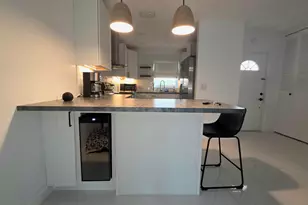 2568 Dudley Dr E, West Palm Beach, FL 33415 - Photo 7