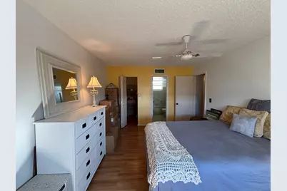 721 Lori Drive, Unit #305, Palm Springs, FL 33461 - Photo 13