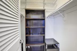 581 Blue Heron Dr, Hallandale Beach, FL 33009 - Photo 23