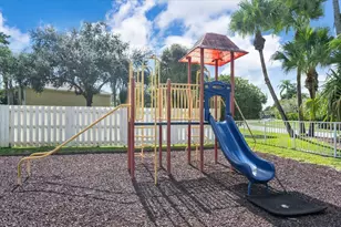 114 Prestige Dr, Royal Palm Beach, FL 33411 - Photo 43