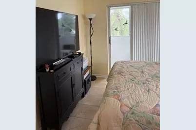 3402 Cynthia Lane, Unit #201, Lake Worth Beach, FL 33461 - Photo 15