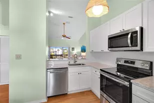 5720 Pelican Pointe Dr, Sebastian, FL 32958 - Photo 9