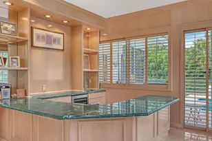 7207 Valencia Dr, Boca Raton, FL 33433 - Photo 9