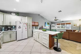 7527 SW 7th St, North Lauderdale, FL 33068 - Photo 25