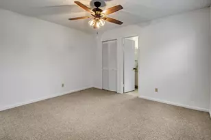 386 Prestwick Cir, Palm Beach Gardens, FL 33418 - Photo 29